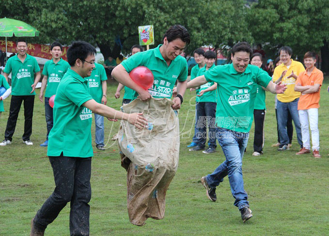 派格丽“全明星启航之旅”趣味运动会